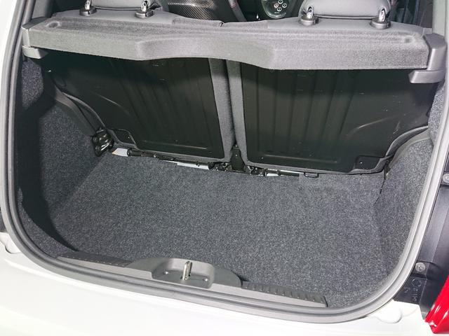 アバルト695 コンペティツィオーネ ドラレコ・バックカメラ付デジタルインナーミラー/Sabeltスポーツシート/ブレンボキャリパー/KONI製FSDショックアブソーバー/Beatsプレミアムサウンド/Record Monzaエキゾースト(31枚目)