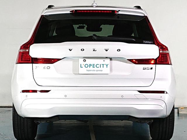 �`���̏c�^�e�[�����C�g�́A��藬��ȃX�^�C�����O�ւƕω����Ă��A���������ڂŕ�����{���{�̃f�U�C���A�C�R���ł��B