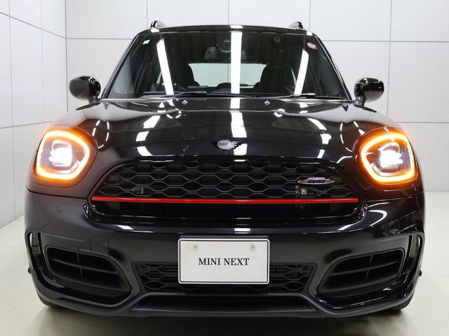 ＪＣＷ　クロスオーバー　プレミアム＋Ｐ　ＪＣＷトリム　認定中古車　アップルカープレイ　ＡＣＣ　シートヒーター　ポータブルナビ　１９インチホイール　バックカメラ　前後センサー　４ＷＤ　パドルシフト　スポーツシート(22枚目)