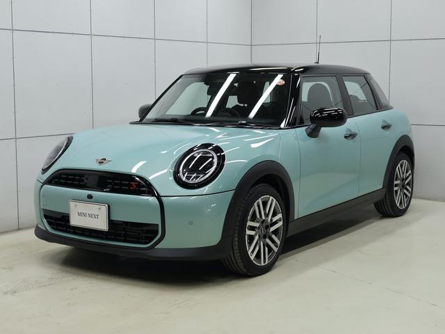 ＭＩＮＩ クーパーＳ　クラシック・トリム　認定中古車／ナビ／アップルカープレイ／アンドロイドオート／ＡＣＣ／ＥＴＣ／１７ＡＷ／シートヒーター／ステアリングヒーター／ＬＥＤヘッドライト／バックカメラ／前後センサー／衝突軽減ブレーキ（6枚目）