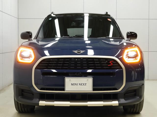 ＭＩＮＩ カントリーマンＳオール４　フェイバリット・トリム　認定中古車／Ｍパッケージ／ナビ／アップルカープレイ／アンドロイドオート／電動シート／シートヒーター／ステアリングヒーター／ハーマンカードンスピーカー／ＡＣＣ／ＥＴＣ／１９ＡＷ／衝突軽減ブレーキ（24枚目）