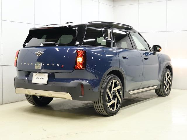 ＭＩＮＩ カントリーマンＳオール４　フェイバリット・トリム　認定中古車／Ｍパッケージ／ナビ／アップルカープレイ／アンドロイドオート／電動シート／シートヒーター／ステアリングヒーター／ハーマンカードンスピーカー／ＡＣＣ／ＥＴＣ／１９ＡＷ／衝突軽減ブレーキ（30枚目）