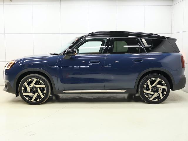 ＭＩＮＩ カントリーマンＳオール４　フェイバリット・トリム　認定中古車／Ｍパッケージ／ナビ／アップルカープレイ／アンドロイドオート／電動シート／シートヒーター／ステアリングヒーター／ハーマンカードンスピーカー／ＡＣＣ／ＥＴＣ／１９ＡＷ／衝突軽減ブレーキ（33枚目）