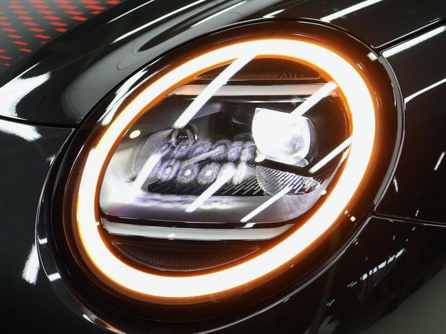 MINI JCW E ジョン・クーパー・ワークス・トリム 認定中古車/ナビ/アップルカープレイ/アンドロイドオート/ACC/ETC/電動シート/シートヒーター/ステアリングヒーター/ハーマンカードンスピーカー/18AW/全周囲カメラ/衝突軽減ブレーキ(28枚目)