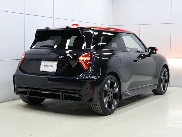 MINI JCW E ジョン・クーパー・ワークス・トリム 認定中古車/ナビ/アップルカープレイ/アンドロイドオート/ACC/ETC/電動シート/シートヒーター/ステアリングヒーター/ハーマンカードンスピーカー/18AW/全周囲カメラ/衝突軽減ブレーキ(30枚目)