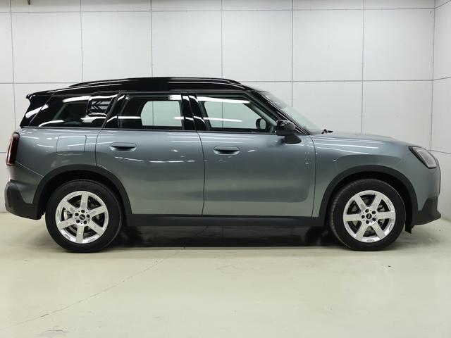 MINI カントリーマンC クラシック・トリム 認定中古車/クラシックトリム/ナビ/アップカープレイ/アンドロイドオート/シートヒーターステアリングヒーター/18AW/ACC/ETC/LEDヘッドライト/全周囲カメラ/衝突軽減ブレーキ(8枚目)