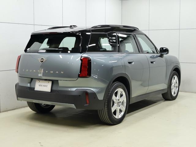 MINI カントリーマンC クラシック・トリム 認定中古車/クラシックトリム/ナビ/アップカープレイ/アンドロイドオート/シートヒーターステアリングヒーター/18AW/ACC/ETC/LEDヘッドライト/全周囲カメラ/衝突軽減ブレーキ(9枚目)
