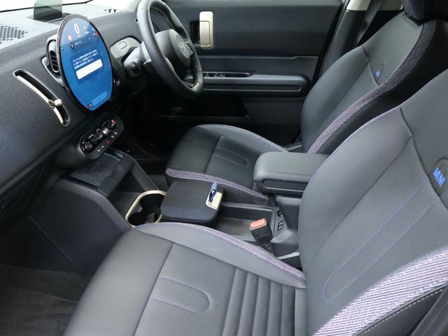 MINI カントリーマンC クラシック・トリム 認定中古車/クラシックトリム/ナビ/アップカープレイ/アンドロイドオート/シートヒーターステアリングヒーター/18AW/ACC/ETC/LEDヘッドライト/全周囲カメラ/衝突軽減ブレーキ(12枚目)