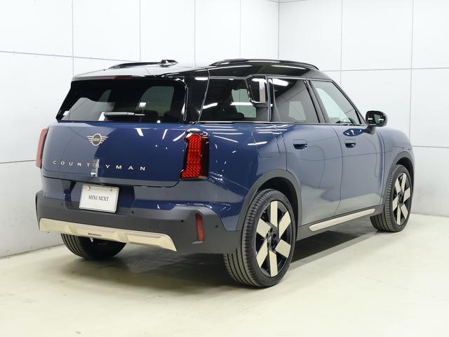 MINI カントリーマンC フェイバリット・トリム 認定中古車/Mパッケージ/ナビ/アップルカープレイ/電動シート/シートヒーター/ステアリングヒーター/ハーマンカードンスピーカー/全周囲カメラ/ACC/ETC/20AW/衝突軽減ブレーキ(9枚目)