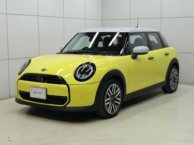 ＭＩＮＩ クーパーＣ　クラシック・トリム　認定中古車／クラシックトリム／ナビ／アップルカープレイ／アンドロイドオート／１７ＡＷ／ＡＣＣ／ＥＴＣ／シートヒーター／ステアリングヒーター／ＬＥＤヘッドライト／Ｂカメラ／前後センサー衝突軽減ブレーキ（6枚目）