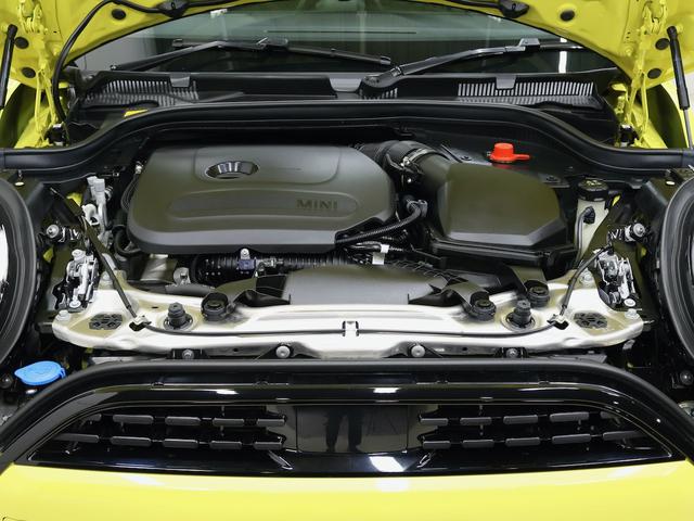 ＭＩＮＩ クーパーＣ　クラシック・トリム　認定中古車／クラシックトリム／ナビ／アップルカープレイ／アンドロイドオート／１７ＡＷ／ＡＣＣ／ＥＴＣ／シートヒーター／ステアリングヒーター／ＬＥＤヘッドライト／Ｂカメラ／前後センサー衝突軽減ブレーキ（23枚目）