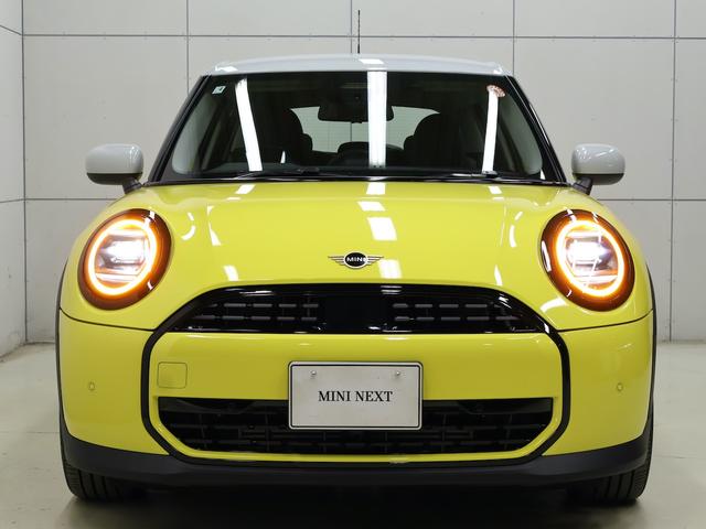 ＭＩＮＩ クーパーＣ　クラシック・トリム　認定中古車／クラシックトリム／ナビ／アップルカープレイ／アンドロイドオート／１７ＡＷ／ＡＣＣ／ＥＴＣ／シートヒーター／ステアリングヒーター／ＬＥＤヘッドライト／Ｂカメラ／前後センサー衝突軽減ブレーキ（24枚目）