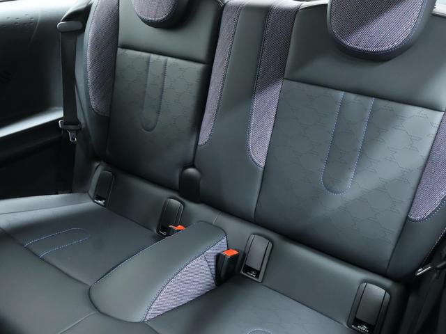 MINI クーパーS クラシック・トリム 認定中古車/ナビ/アップルカープレイ/アンドロイドオート/ACC/ETC/18AW/全周囲カメラ/前後センサー/LEDヘッドライト/シートヒーター/ステアリングヒーター/衝突軽減ブレーキ(13枚目)