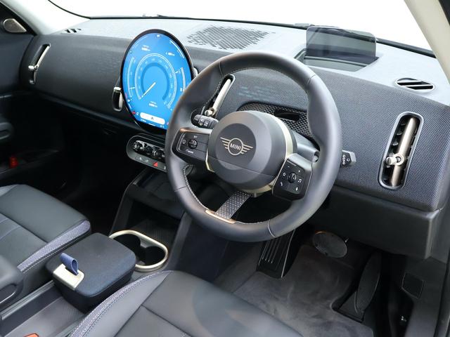 MINI カントリーマンE クラシック・トリム 認定中古車/Mパッケージ/ナビ/アップルカープレイ/アンドロイドオート/電動シート/シートヒーター/ステアリングヒーター/ハーマンカードンスピーカー/ACC/ETC/18AW(3枚目)