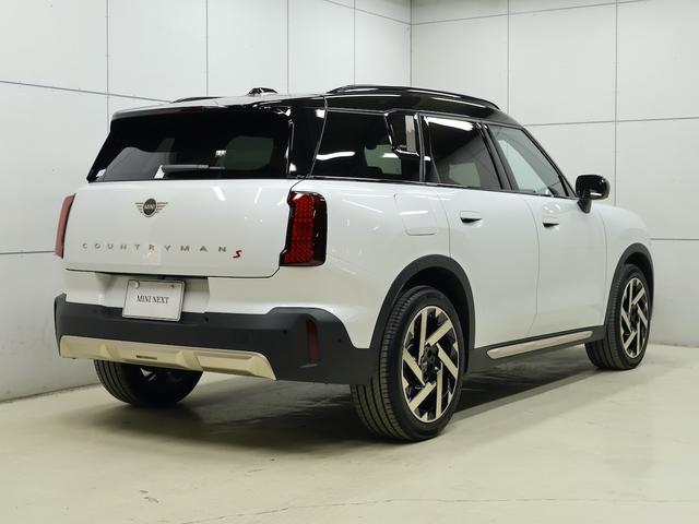 MINI カントリーマンSオール4 フェイバリット・トリム 認定中古車/Mパッケージ/サンルーフ/ナビ/アップルカープレイ/アンドロイドオート/ACC/ETC/19AW/電動シート/シートヒーター/ステアリングヒーター/ハーマンカードンスピーカー(2枚目)