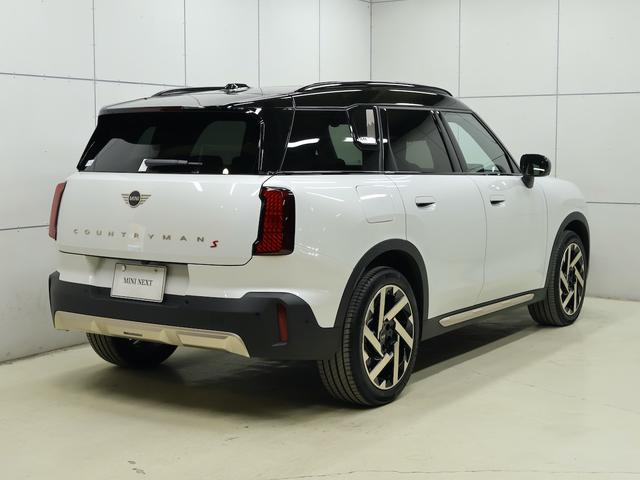 MINI カントリーマンSオール4 フェイバリット・トリム 認定中古車/Mパッケージ/サンルーフ/ナビ/アップルカープレイ/アンドロイドオート/ACC/ETC/19AW/電動シート/シートヒーター/ステアリングヒーター/ハーマンカードンスピーカー(9枚目)