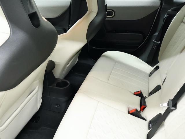 ＭＩＮＩ クーパーＣ　フェイバリット・トリム　認定中古車／ナビ／アップルカープレイ／アンドロイドオート／１８ＡＷ／ＡＣＣ／ＥＴＣ／ＬＥＤヘッドライト／バックカメラ／前後センサー／シートヒーター／ステアリングヒーター／衝突軽減ブレーキ（13枚目）