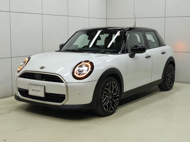 ＭＩＮＩ クーパーＣ　フェイバリット・トリム　認定中古車／ナビ／アップルカープレイ／アンドロイドオート／１８ＡＷ／ＡＣＣ／ＥＴＣ／ＬＥＤヘッドライト／バックカメラ／前後センサー／シートヒーター／ステアリングヒーター／衝突軽減ブレーキ（26枚目）