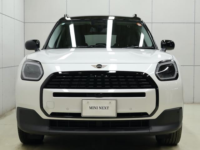 ＭＩＮＩ カントリーマンＤ　クラシック・トリム　認定中古車／Ｍパッケージ／アップルカープレイ／アンドロイドオート／ハーマンカードンスピーカー／電動シート／シートヒーター／ステアリングヒーター／ＡＣＣ／ＥＴＣ／１８ＡＷ（5枚目）