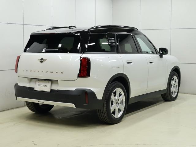 ＭＩＮＩ カントリーマンＤ　クラシック・トリム　認定中古車／Ｍパッケージ／アップルカープレイ／アンドロイドオート／ハーマンカードンスピーカー／電動シート／シートヒーター／ステアリングヒーター／ＡＣＣ／ＥＴＣ／１８ＡＷ（9枚目）