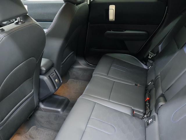 ＭＩＮＩ カントリーマンＤ　クラシック・トリム　認定中古車／Ｍパッケージ／アップルカープレイ／アンドロイドオート／ハーマンカードンスピーカー／電動シート／シートヒーター／ステアリングヒーター／ＡＣＣ／ＥＴＣ／１８ＡＷ（13枚目）