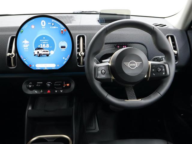 ＭＩＮＩ カントリーマンＤ　クラシック・トリム　認定中古車／Ｍパッケージ／アップルカープレイ／アンドロイドオート／ハーマンカードンスピーカー／電動シート／シートヒーター／ステアリングヒーター／ＡＣＣ／ＥＴＣ／１８ＡＷ（14枚目）