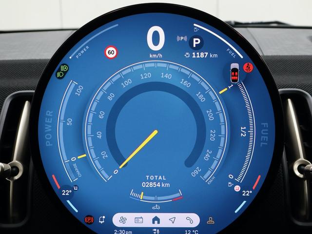 ＭＩＮＩ カントリーマンＤ　クラシック・トリム　認定中古車／Ｍパッケージ／アップルカープレイ／アンドロイドオート／ハーマンカードンスピーカー／電動シート／シートヒーター／ステアリングヒーター／ＡＣＣ／ＥＴＣ／１８ＡＷ（18枚目）