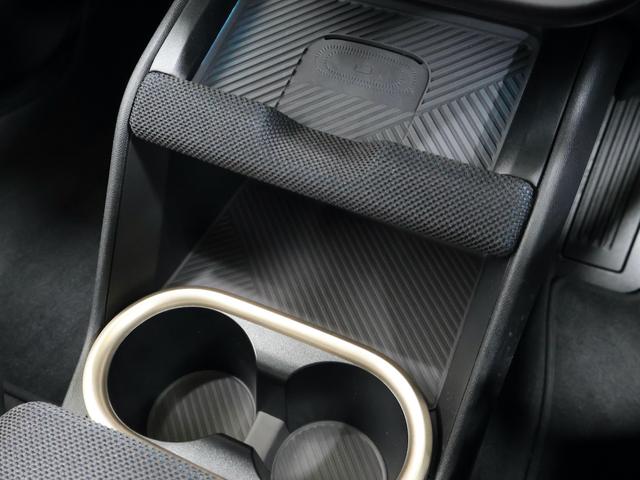 ＭＩＮＩ カントリーマンＤ　クラシック・トリム　認定中古車／Ｍパッケージ／アップルカープレイ／アンドロイドオート／ハーマンカードンスピーカー／電動シート／シートヒーター／ステアリングヒーター／ＡＣＣ／ＥＴＣ／１８ＡＷ（21枚目）