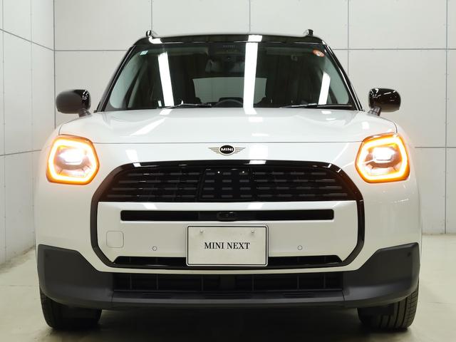 ＭＩＮＩ カントリーマンＤ　クラシック・トリム　認定中古車／Ｍパッケージ／アップルカープレイ／アンドロイドオート／ハーマンカードンスピーカー／電動シート／シートヒーター／ステアリングヒーター／ＡＣＣ／ＥＴＣ／１８ＡＷ（24枚目）
