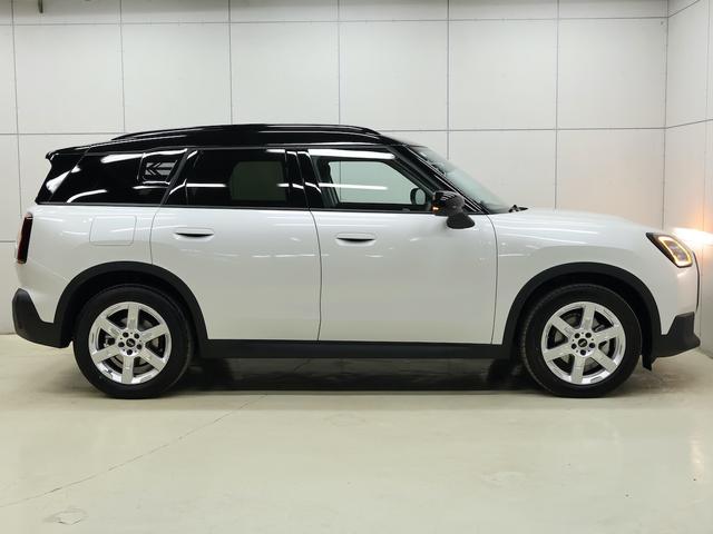 ＭＩＮＩ カントリーマンＤ　クラシック・トリム　認定中古車／Ｍパッケージ／アップルカープレイ／アンドロイドオート／ハーマンカードンスピーカー／電動シート／シートヒーター／ステアリングヒーター／ＡＣＣ／ＥＴＣ／１８ＡＷ（34枚目）