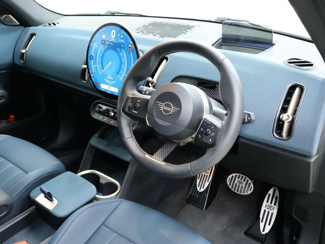 �����I�ȃX�b�L���Ƃ����C���e���A�ƂȂ��Ă���܂��B