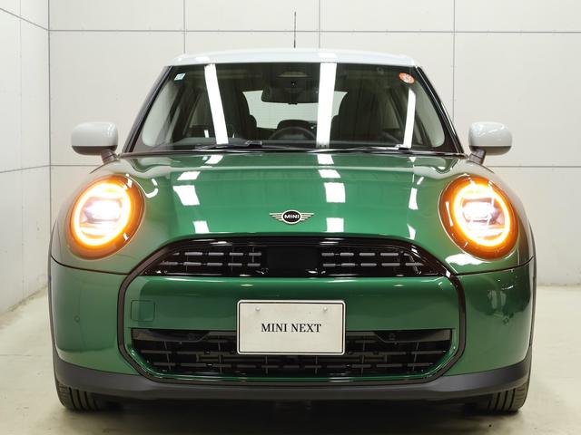 ＭＩＮＩ クーパーＣ　クラシック・トリム　認定中古車／クラシックトリム／ナビ／アップルカープレイ／アンドロイドオート／ＡＣＣ／ＥＴＣ／シートヒーター／ステアリングヒーター／ＬＥＤヘッドライト／バックカメラ／前後センサー／衝突軽減ブレーキ（24枚目）