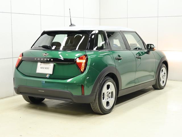 ＭＩＮＩ クーパーＣ　クラシック・トリム　認定中古車／クラシックトリム／ナビ／アップルカープレイ／アンドロイドオート／ＡＣＣ／ＥＴＣ／シートヒーター／ステアリングヒーター／ＬＥＤヘッドライト／バックカメラ／前後センサー／衝突軽減ブレーキ（29枚目）