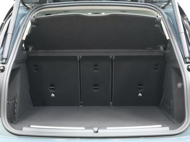 ＭＩＮＩ クーパーＤ　クロスオーバー　クラシック・トリム　認定中古車／ナビ／ＡＣＣ／ＥＴＣ／ＬＥＤヘッドライト／バックカメラ／前後センサー／電動テールゲート／シートヒーター／ドライビングモード／アンビエントライト／衝突軽減ブレーキ（11枚目）