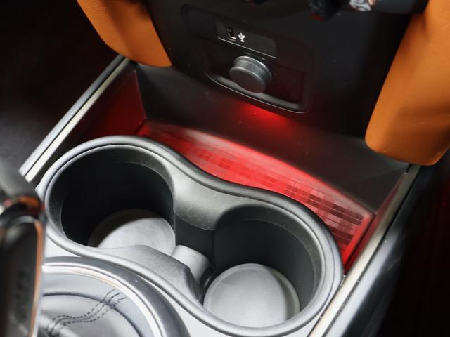 �h�����N�z���_�[�A��������A�A���r�G���g���C�g������܂��B