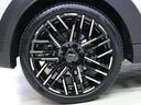 ＭＩＮＩ クーパーＣ　フェイバリット・トリム　認定中古車／ナビ／アップルカープレイ／アンドロイドオート／１８ＡＷ／ＡＣＣ／ＥＴＣ／ＬＥＤヘッドライト／バックカメラ／前後センサー／シートヒーター／ステアリングヒーター／衝突軽減ブレーキ（4枚目）