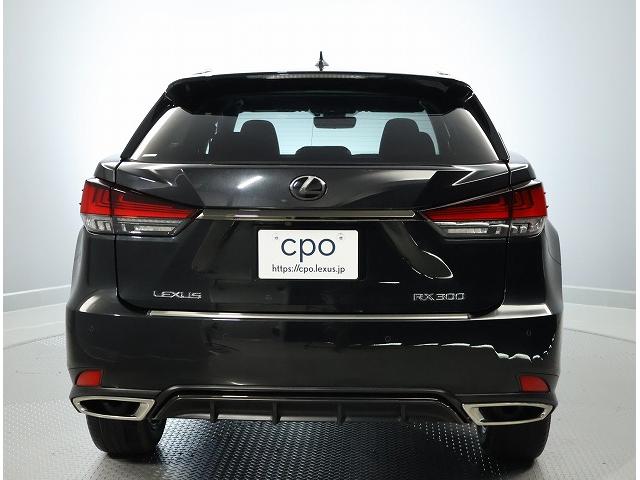 ＲＸ ＲＸ３００　Ｆスポーツ　ボディーカラー／グラファイトブラックガラスフレーク／”ＦＳＰ本革／”ＦＳＰＯＲＴ”専用フレアレッド／”パノラマルーフ　セカンドシートヒーター　　認定中古車ＣＰＯ（8枚目）