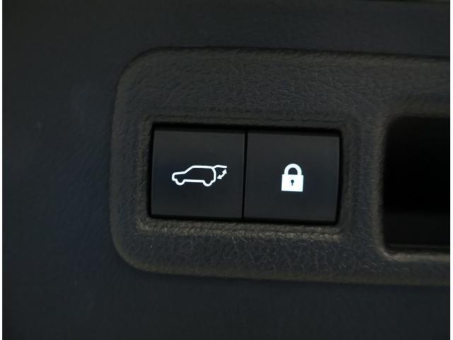ＮＸ ＮＸ３００ｈ　スパイス＆シック　ＮＸ３００ｈ　スパイス＆シック／ボディカラー／グラファイトブラックガラスフ／内装／ＬＴｅｘ／ブラック＆クリムゾン／シルバーフィルム／ムーンルーフ／アクセサリーコンセント（ＡＣ１００Ｖ・１００Ｗ）（18枚目）