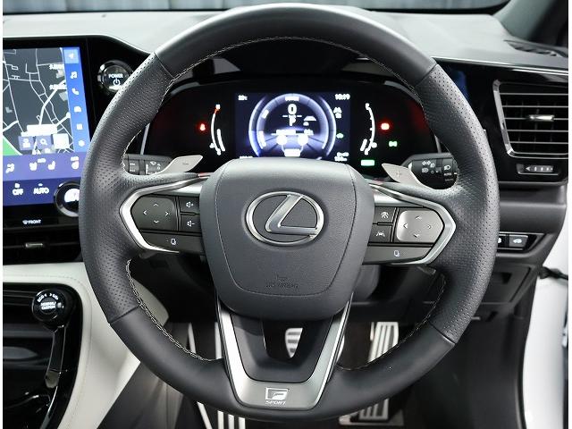 NX NX350h Fスポーツ NX350hFSPORT/ボディーカラー/ホワイトノーヴァガラスフレーク/内装/”FSPORT専用本革/”FSPORT専用ホワイト/ダークスピンアルミ/デジタルインナーミラー(9枚目)