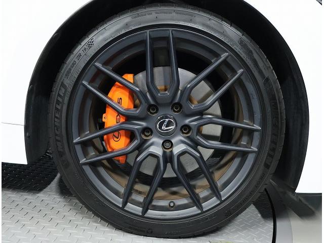 お客様との出会いを大切にし、安らげる空間を提供できるよう、真心込めておもてなし致します。最高の笑顔で皆様のご来店を心よりお待ち申し上げております。