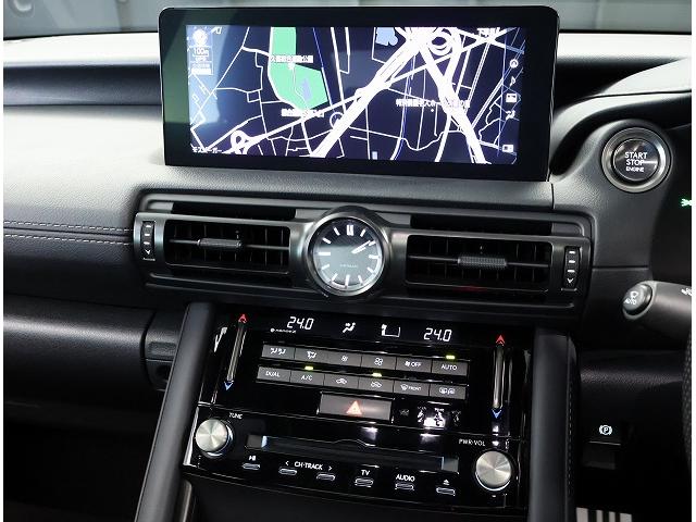 お客様との出会いを大切にし、安らげる空間を提供できるよう、真心込めておもてなし致します。最高の笑顔で皆様のご来店を心よりお待ち申し上げております。