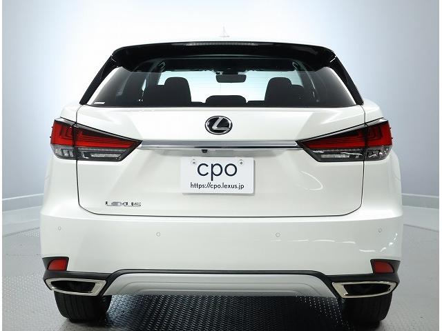 ＲＸ ＲＸ３００　バージョンＬ　”ＶｅｒｓｉｏｎＬ”ボディーカラー／ソニッククオーツ／内装／セミアニリン本革／ノーブルブラウン／ウォールナット／三眼フルＬＥＤヘッドランプ（4枚目）