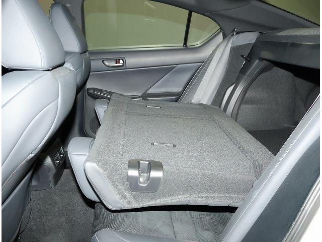 IS IS300 FスポーツモードブラックIII オレンジキャリパー パノラミックビューモニター ムーンルーフ 認定中古車CPO(17枚目)