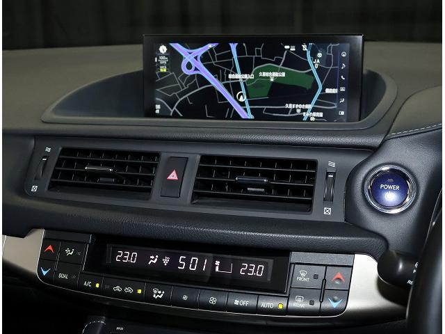 CT CT200h バージョンC 17インチアルミホイール プリクラッシュセーフティーシステム バックモニター スペアタイヤ 本革ステアリング ハンドルヒーター シートヒーター(14枚目)