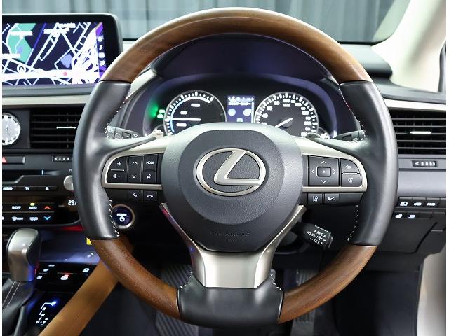 RX RX450hL ロング7人乗り サンルーフ セミアニリン本革シート/インテリアカラーオーカー おくだけ充電 ブレードスキャン式アダプティブハイビームシステム(20枚目)