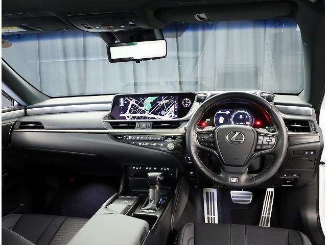 ＥＳ ＥＳ３００ｈ　Ｆスポーツ　マークレビンソンプレミアムサラウンドサウンドシステム　ムーンルーフ　パノラミックビューモニター　デジタルインナーミラー　ヘッドアップディスプレイ（8枚目）