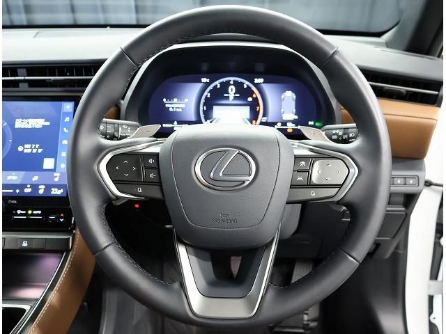 ���X�ł̓T�[�r�X����E�A�t�^�[�T�[�r�X����̊ϓ_����A���ݍ�ʌ��ݏZ�̂��q�l�A���A���w������p�����Ă����ɒ����邨�q�l�ւ̔̔��Ƃ����đՂ��Ă���܂��B