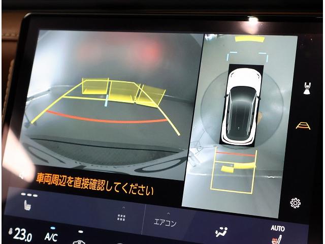 �ԗ��̑O�㍶�E�ɓ��ڂ����J���������荞�񂾉f�����������A�ォ��ԗ��������낵���悤�ȉf�����i�r��ʂɕ\���B�^�]�Ȃ���ڎ����ɂ����ԗ����͂̏󋵂����A���^�C���Ŋm�F�ł��܂��B