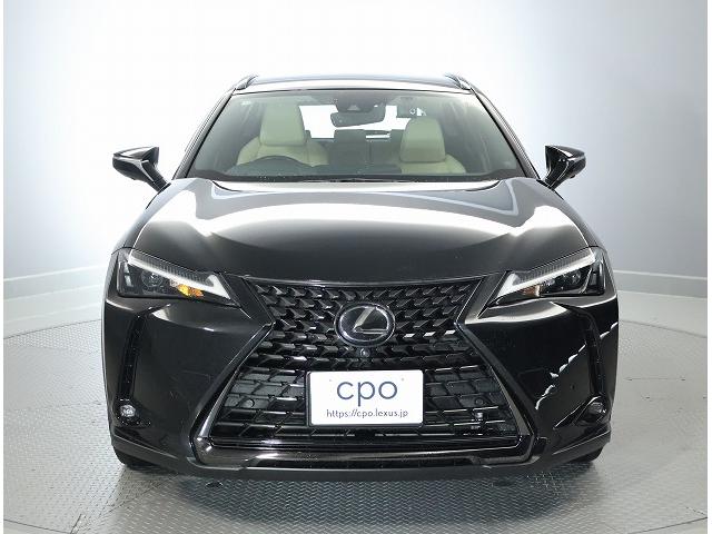 ����ȃV���G�b�g�ɁA����̐i�����ے������a�^�C���𑕒��A���ڂ��猩�Ă��킩���ڂł킩�鈳�|�I�ȑ��݊���\�����Ă��܂��B