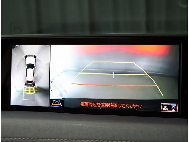 �ԗ��̑O�㍶�E�ɓ��ڂ����J���������荞�񂾉f�����������A�ォ��ԗ��������낵���悤�ȉf�����i�r��ʂɕ\���B�^�]�Ȃ���ڎ����ɂ����ԗ����͂̏󋵂����A���^�C���Ŋm�F�ł��܂��B